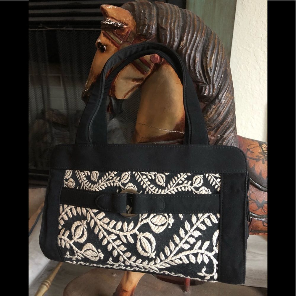 Cute purse by Vera Bradley